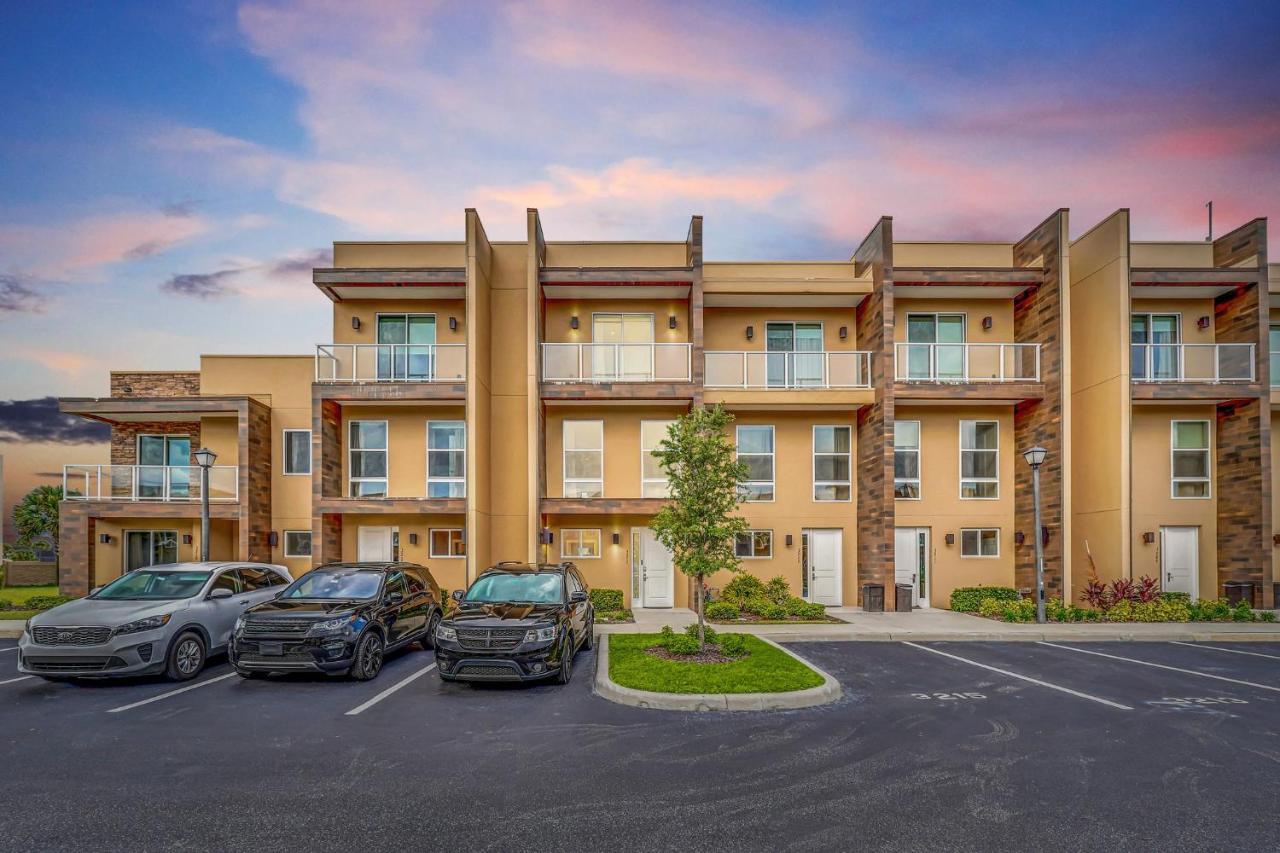 Luxury Villa Less Than A Mile From Disneyworld -Bonus Elevator- Orlando Bagian luar foto