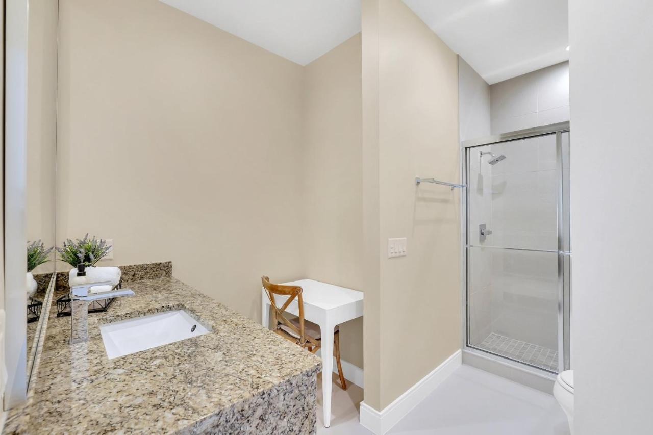 Luxury Villa Less Than A Mile From Disneyworld -Bonus Elevator- Orlando Bagian luar foto
