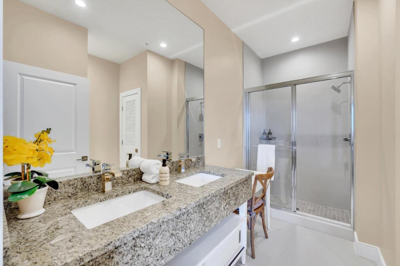 Luxury Villa Less Than A Mile From Disneyworld -Bonus Elevator- Orlando Bagian luar foto